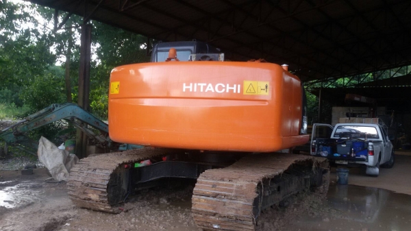 Hitachi USR225XZ-1 ทำงานแล้ว 10300 ชม. สวยเต็มตามรุ่น ตูดสั้น พร้อมลุย เอกสารเล่มทะเบียน