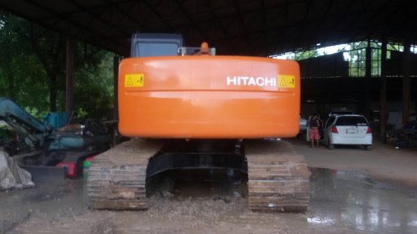 Hitachi USR225XZ-1 ทำงานแล้ว 10300 ชม. สวยเต็มตามรุ่น ตูดสั้น พร้อมลุย เอกสารเล่มทะเบียน