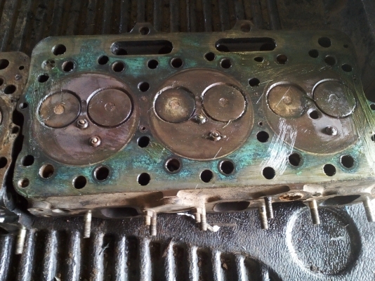 ขายฝาสูบและลูกสูบแท้นอกของUD ใส่PF6 ราคา 30000 บาท