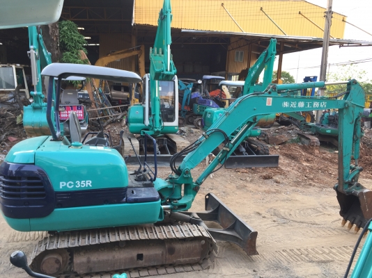 ขายรถขุดเก่านอก KOMATSU PC35-8 เครื่อง3สูบ ปั้มนิ้ว คอนโทนสั้น เช็ดระบบ พร้อมส่งทั้วไทยฟรี