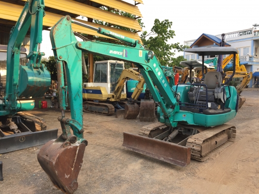 ขายรถขุดเก่านอก KOMATSU PC35-8 เครื่อง3สูบ ปั้มนิ้ว คอนโทนสั้น เช็ดระบบ พร้อมส่งทั้วไทยฟรี