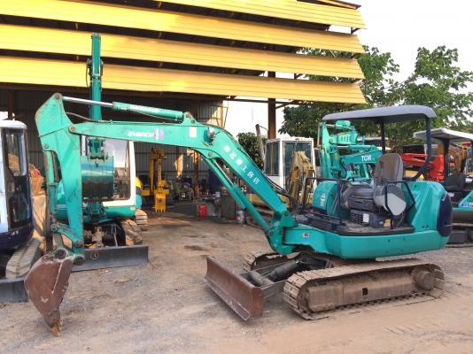 ขายรถขุดเก่านอก KOMATSU PC35-8 เครื่อง3สูบ ปั้มนิ้ว คอนโทนสั้น เช็ดระบบ พร้อมส่งทั้วไทยฟรี