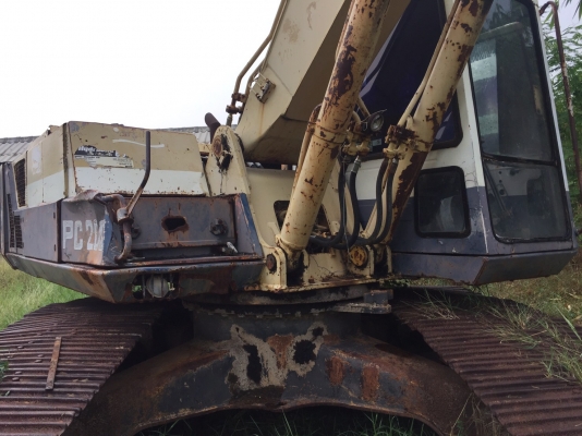 ขายรถขุดPC200สภาพดีพร้อมใช้งาน ขายรถขุดPC200สภาพดีพร้อมใช้งาน