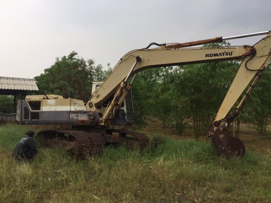ขายรถขุดPC200สภาพดีพร้อมใช้งาน ขายรถขุดPC200สภาพดีพร้อมใช้งาน