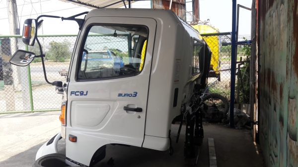 หัวรถ ยี่ห้อ hino รุ่น เมก้า fc9j ถอดบัส หัวรถ ยี่ห้อ hino รุ่น เมก้า fc9j ถอดบัส