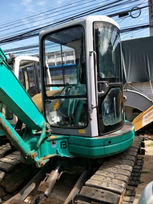 ขายจ้า..KOMATSU PC40MR-1  เก่านอกแท้  เดิมๆๆ  3,XXX  ชั่วโมง  มีลายแย๊ก พร้อมใช้  โทร  089-3818694  ดวงนภา