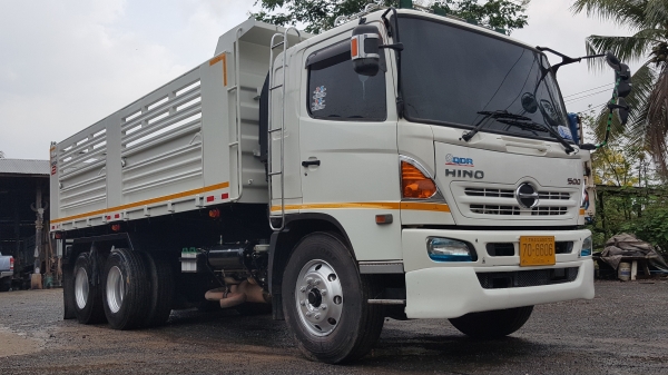 ขายครับ 251 ปี57 รถสวยขั้นเทพ สภาพป้ายแดง ขายครับ 251 ปี57 รถสวยขั้นเทพ สภาพป้ายแดง