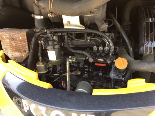 รถขุด Komatsu PC30MRx มือสอง นำเข้าจากญี่ปุ่น ทำสีใหม่ พร้อมใช้งาน