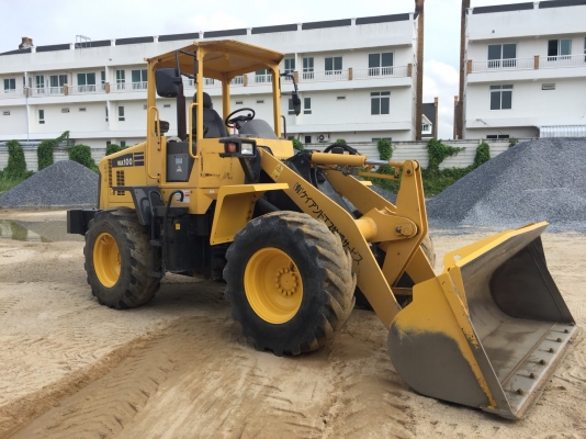 ขายรถตัก WA100-5 สภาพสวย พร้อมใช้งาน