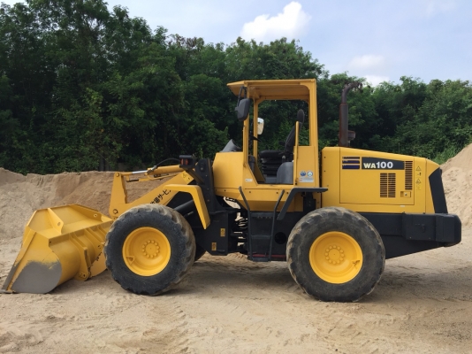 ขายรถตัก WA100-5 สภาพสวย พร้อมใช้งาน