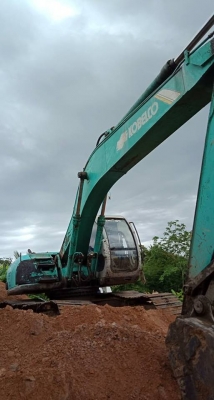 ขายด่วน SK200 - MARK 5 สภาพพร้อมใช้งาน  สนใจ 093-5088141