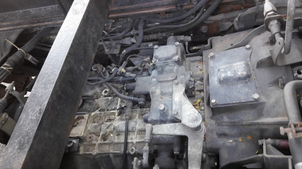 12 ล้อ ISUZU FXZ320  ปี49  กระบะเหล็ก - ดั้ม อู่ เอส ที บรรทุกได้ 17,500 กก. ยางสวย พร้อมใช้