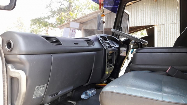 12 ล้อ ISUZU FXZ320  ปี49  กระบะเหล็ก - ดั้ม อู่ เอส ที บรรทุกได้ 17,500 กก. ยางสวย พร้อมใช้