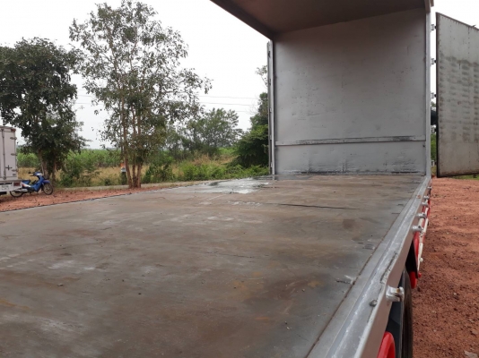 ..ตู้ 8บาน กว้าง2.45ม. ครัทชีกว้าง87ซมยาว6.5ม. สูง2.5ม. สภาพสวยสวย ศุภากร 081-1903107,089-5367218