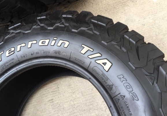 ขายยาง BF ko2 All-Terrain 265/70/16 USA. ดอกเต็มเหมือนยางใหม่ 4เส้น ขายยาง BF ko2 All-Terrain 265/70/16 USA. ดอกเต็มเหมือนยางใหม่ 4เส้น