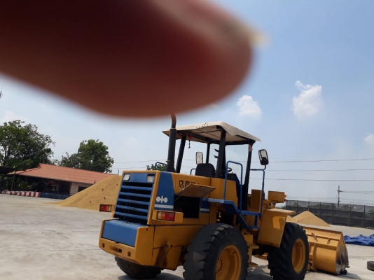 รถตักล้อยาง KOMATSU WA100 สภาพพร้อมใช้ ราคา 730,000 ต่อรอง รถตักล้อยาง KOMATSU WA100 สภาพพร้อมใช้ ราคา 730,000 ต่อรอง