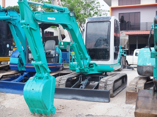 เก่านอกKOMATSU PC40-7E ยังไม่เคยใช้งานในไทย 530,000 บาท เก่านอกKOMATSU PC40-7E ยังไม่เคยใช้งานในไทย 530,000 บาท