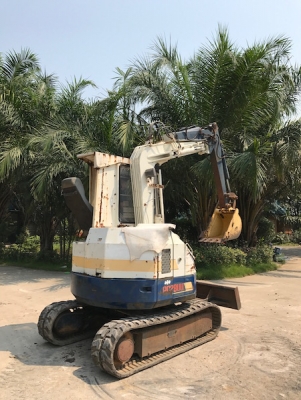 ขายKOMATSU PC28 uu (pc30)คอนโทลดี ปั้มแรง แน่นๆ สวยเดิมจากญี่ปุ่น100\% ทำงานสมบูรณ์ทุกระบบ รับรองไม่ผิดหวัง 195,000 เท่านั้น!!