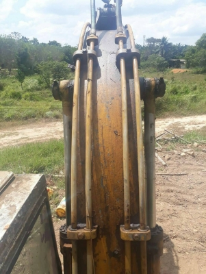 ขายรถแบคโฮ KOMATSU PC100-3 พร้อมหัวคีป ราคา 190000