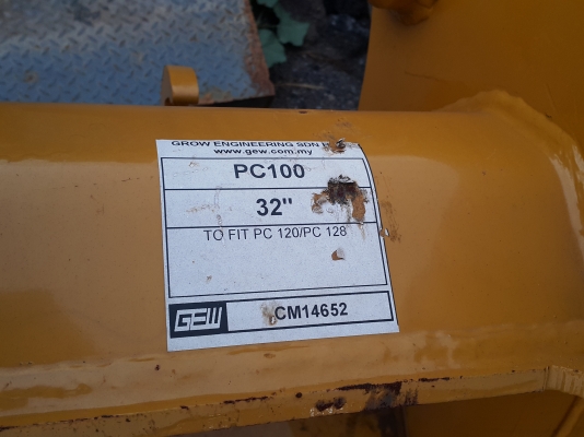 บุ้งกี๋รถแบคโฮ KOMATSU ใส่ PC100, PC120, PC128 ของใหม่นำเข้าจากนอก