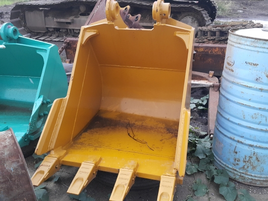 บุ้งกี๋รถแบคโฮ KOMATSU ใส่ PC100, PC120, PC128 ของใหม่นำเข้าจากนอก