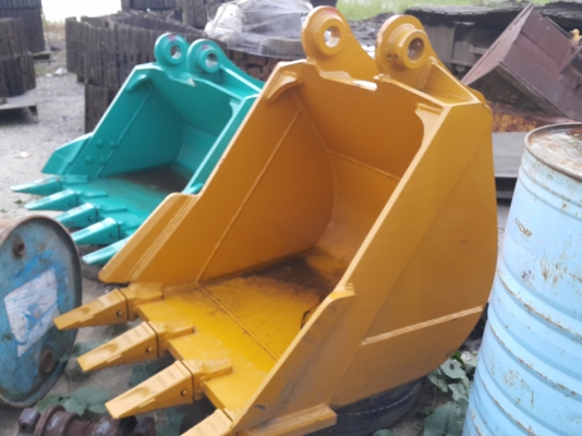 บุ้งกี๋รถแบคโฮ KOMATSU ใส่ PC100, PC120, PC128 ของใหม่นำเข้าจากนอก