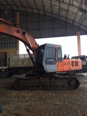 EX200-1. เครื่อง 6BG1. เครื่องดี เอวดี ปั้มดี. พร้อมใช้งาน