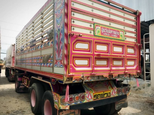 Isuzu 300 แรง ปี 56 แม่ลูกดัมพ์เกษตร  อู่ธวัสชัยนครปฐม รถใช้งานน้อย บรรทุกได้ 31 ตัน แม่ยาว 6.20 ม. ลูกยาว 7.00 ม. รถสวยเดิมพร้อมใช้งาน ยางดี ทะเบียนพร้อม