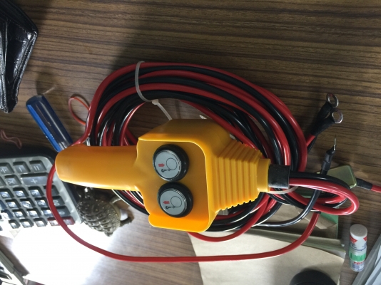 เครนไฟฟ้า 12 โวลท์ ยกได้ถึง 500 กิโลกรัม