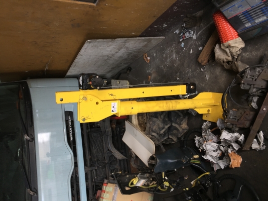 เครนไฟฟ้า 12 โวลท์ ยกได้ถึง 500 กิโลกรัม