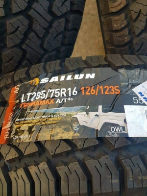 ขายยาง AT 285/75/16 ยางใหม่ ปี 17 ชุดละ 15,800 ขายยาง AT 285/75/16 ยางใหม่ ปี 17 ชุดละ 15,800