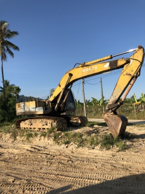 ขายรถแบคโฮ KOBELCO SK200-// เอกสารเล่มพร้อมโอน ราคา 350000