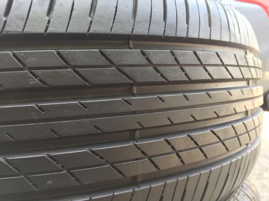 ขายยางป้ายแดง BRIDGESTONE TURANZA ER33 215-50-17 ปี17 ชุดละ 9,900 บาท ขายยางป้ายแดง BRIDGESTONE TURANZA ER33 215-50-17 ปี17 ชุดละ 9,900 บาท