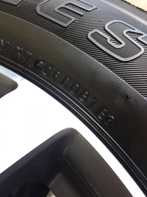 ขายยางป้ายแดง BRIDGESTONE 684II 265-60-18 ปี18 ชุดละ 18,500 บาท ขายยางป้ายแดง BRIDGESTONE 684II 265-60-18 ปี18 ชุดละ 18,500 บาท