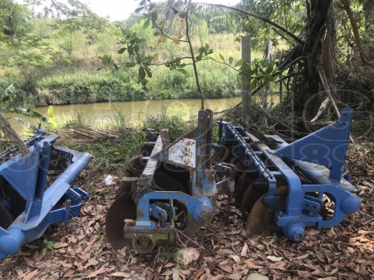 ขายด่วน หางพวนดิน 3หาง ลิปเปอร์ 1หาง หางยกร่องอ้อย 1หาง 5หาง ขายเหมา 95000 บาท