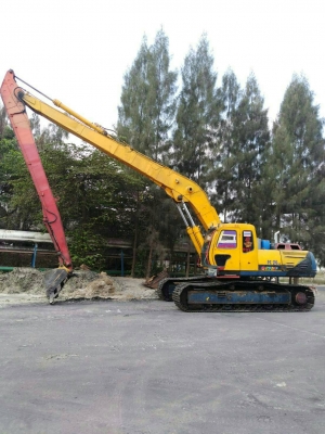 ขายรถแบคโฮ ฮุนได 200 บูมยาว ราคา 560000