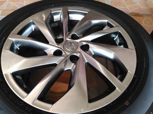 ล้อแม็ก Nissan X-Trail ขอบ 18 พร้อมยาง Dunlop Grandtrek ST30 225 60 18 ผลิตปี 2015 ยางสวย ดอกหนาๆ ล้อสภาพดี เดิมๆ ของหายาก ขายถูก ทั้งชุด 19,900.- *** เทิร์นได้ ใส่ฟรีค่ะ *** จัดส่งได้ทั่วประเทศค่ะ ล้อแม็ก Nissan X-Trail ขอบ 18 พร้อมยาง Dunlop Grandtrek ST30 225 60 18 ผลิตปี 2015 ยางสวย ดอกหนาๆ ล้อสภาพดี เดิมๆ ของหายาก ขายถูก ทั้งชุด 19,900.- *** เทิร์นได้ ใส่ฟรีค่ะ *** จัดส่งได้ทั่วประเทศค่ะ