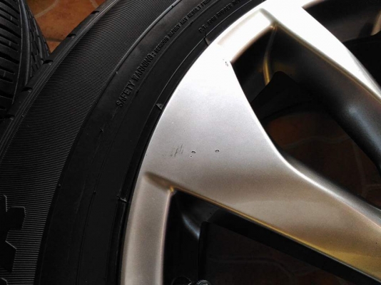 ล้อแม็ก Nissan X-Trail ขอบ 18 พร้อมยาง Dunlop Grandtrek ST30 225 60 18 ผลิตปี 2015 ยางสวย ดอกหนาๆ ล้อสภาพดี เดิมๆ ของหายาก ขายถูก ทั้งชุด 19,900.- *** เทิร์นได้ ใส่ฟรีค่ะ *** จัดส่งได้ทั่วประเทศค่ะ ล้อแม็ก Nissan X-Trail ขอบ 18 พร้อมยาง Dunlop Grandtrek ST30 225 60 18 ผลิตปี 2015 ยางสวย ดอกหนาๆ ล้อสภาพดี เดิมๆ ของหายาก ขายถูก ทั้งชุด 19,900.- *** เทิร์นได้ ใส่ฟรีค่ะ *** จัดส่งได้ทั่วประเทศค่ะ