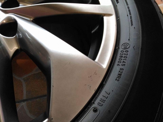 ล้อแม็ก Nissan X-Trail ขอบ 18 พร้อมยาง Dunlop Grandtrek ST30 225 60 18 ผลิตปี 2015 ยางสวย ดอกหนาๆ ล้อสภาพดี เดิมๆ ของหายาก ขายถูก ทั้งชุด 19,900.- *** เทิร์นได้ ใส่ฟรีค่ะ *** จัดส่งได้ทั่วประเทศค่ะ ล้อแม็ก Nissan X-Trail ขอบ 18 พร้อมยาง Dunlop Grandtrek ST30 225 60 18 ผลิตปี 2015 ยางสวย ดอกหนาๆ ล้อสภาพดี เดิมๆ ของหายาก ขายถูก ทั้งชุด 19,900.- *** เทิร์นได้ ใส่ฟรีค่ะ *** จัดส่งได้ทั่วประเทศค่ะ