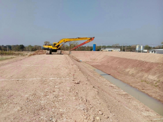 ขายรถแบคโฮ ฮุนได 200 บูมยาว ราคา 560000 ขายรถแบคโฮ ฮุนได 200 บูมยาว ราคา 560000