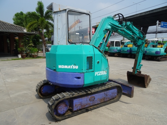 รถขุด Komatsu PC28UU