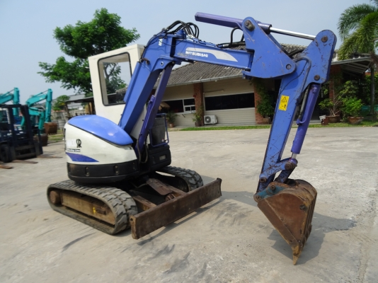 รถขุด MM30SR-3