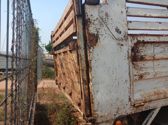 ขายกระบะพร้อม กระบอกพร้อมปั๊ม สนใจสอบถามดั้ยค่ะ 083-9628875