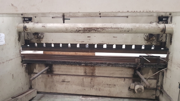 ขายเครื่องตัด และเครื่องพับเหล็ก