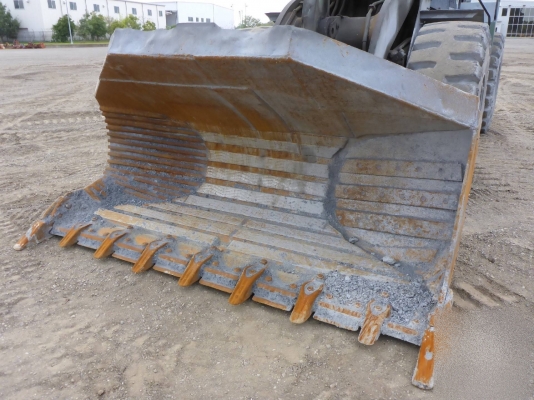 ขายรถตัก ยี่ห้อCAT รุ่น 966G