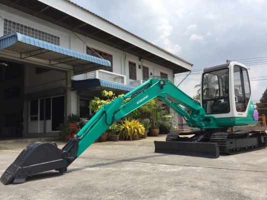 รถขุด Komatsu PC40-7 มีหัวเก๋ง มือสอง นำเข้าจากญี่ปุ่น ทำสีใหม่ พร้อมใช้งาน