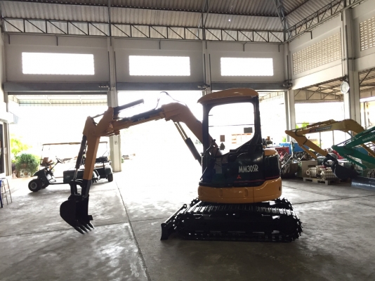 รถขุด Mitsubishi MM30SR มือสอง นำเข้าจากญี่ปุ่น ทำสีใหม่ พร้อมใช้งาน