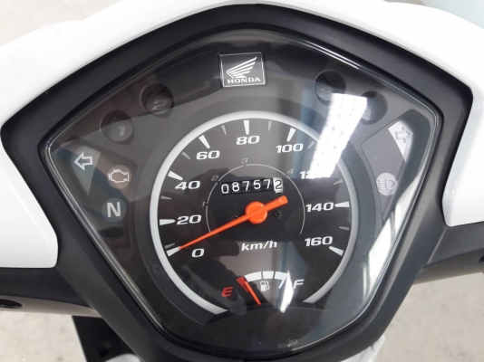 wave 110 i รถแค่ปีครึ่ง วิ่งน้อยมาก 8700โล ยางดอกยังเต็ม วิ่งน้อยจริง สวยเดิมไม่เคยชนไม่เคยล้ม พร้อม