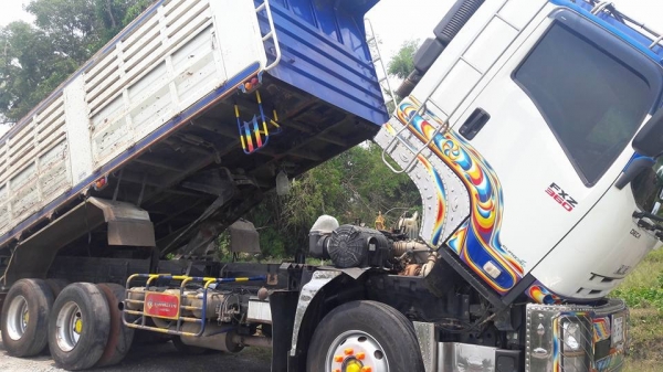 Isuzu 360 แรง ปี 57 แม่ลูกดัมพ์สหะกิจ ลูก 3 เพลาแท้ เดิมๆพร้อมใช้งาน