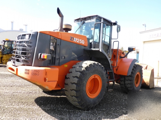 ขายรถตัก ยี่ห้อHitachi รุ่น ZW250